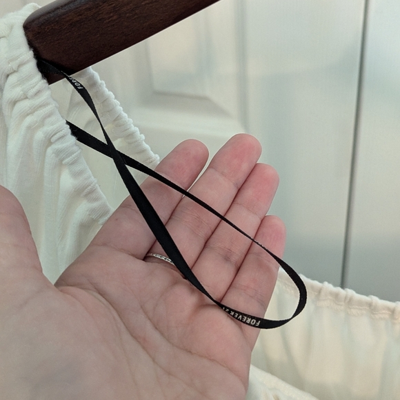 EUC Forever 21 Cropped Long sleeve shirt - Picture 8 of 8